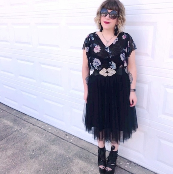 Meet your Posher, Jennifer - Picture 1 of 1